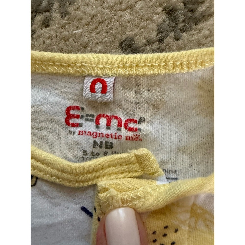 Magnetic Me 100% Cotton White Yellow Lemon Footie One-Piece Newborn 5-8 lb - Picture 3 of 7